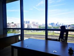 Woods Square (D25), Office #526587431